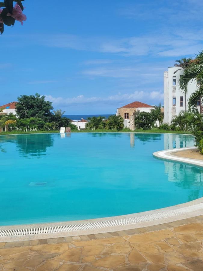 °HOTEL SULTAN PALACE BEACH RESORT MOMBASA (Kenya) | BOOKED